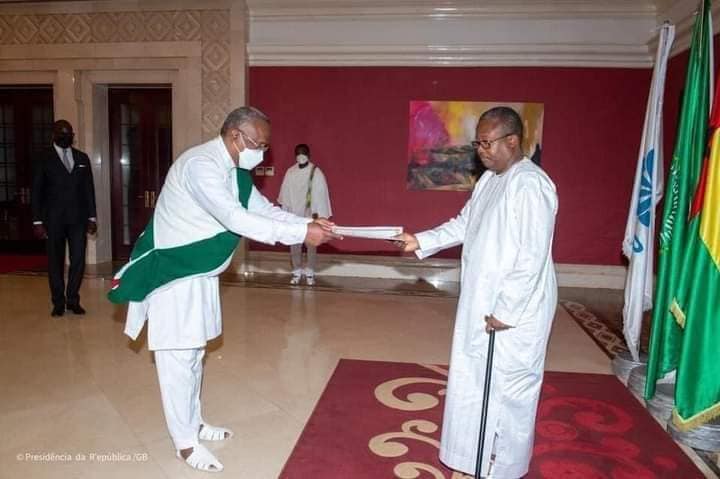 السفير ملاكو لغس يسلم أوراق اعتماده إلى رئيس جمهورية غينيا بيساو فانا – أديس أبابا